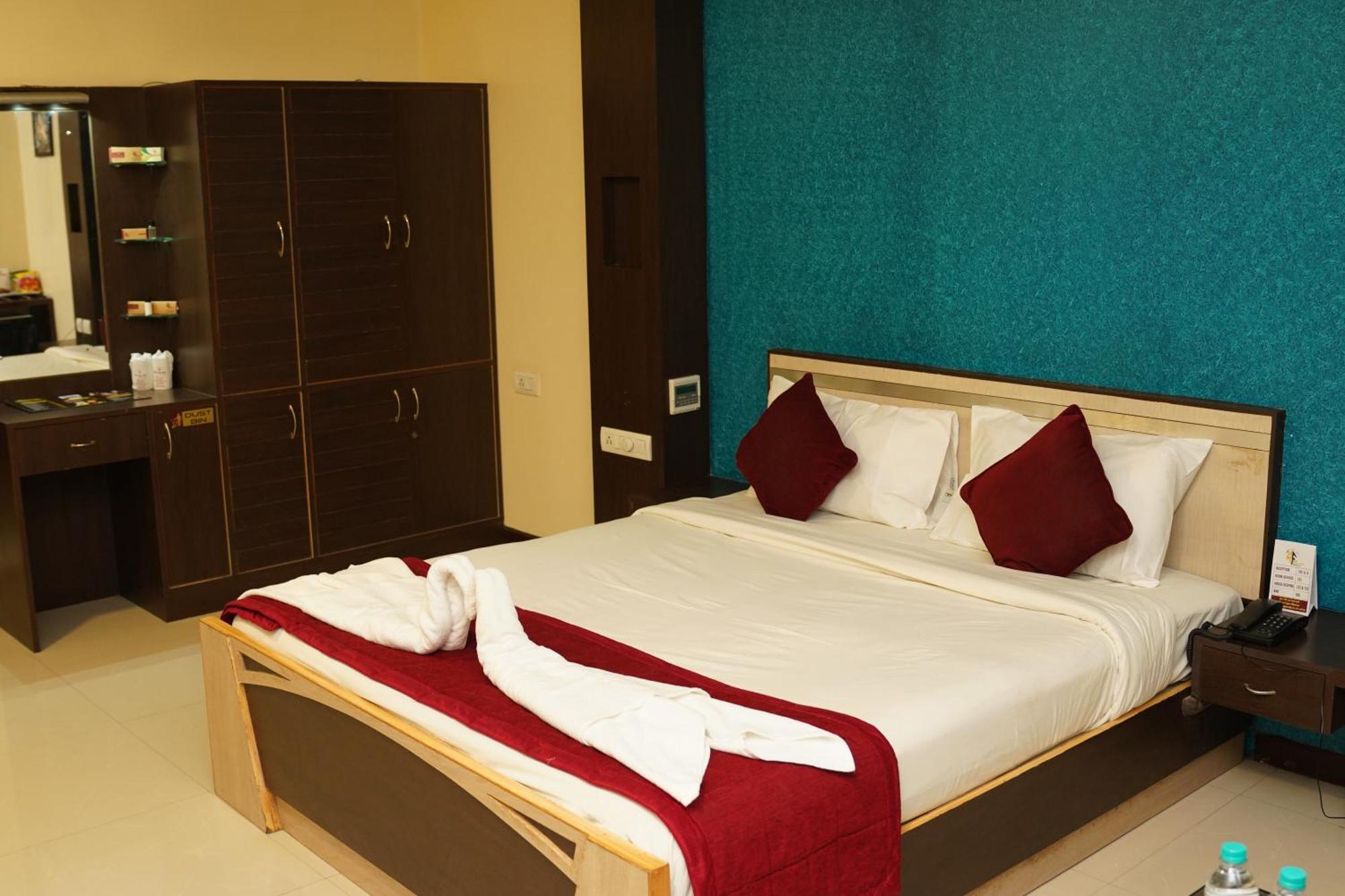 Hotel Rock Fort View Tiruchirappalli Exterior photo