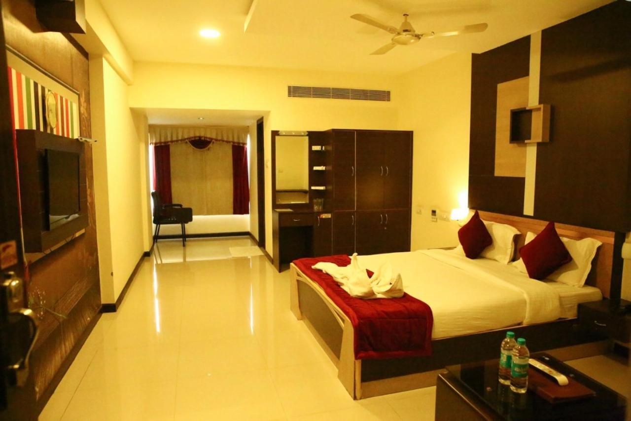 Hotel Rock Fort View Tiruchirappalli Exterior photo