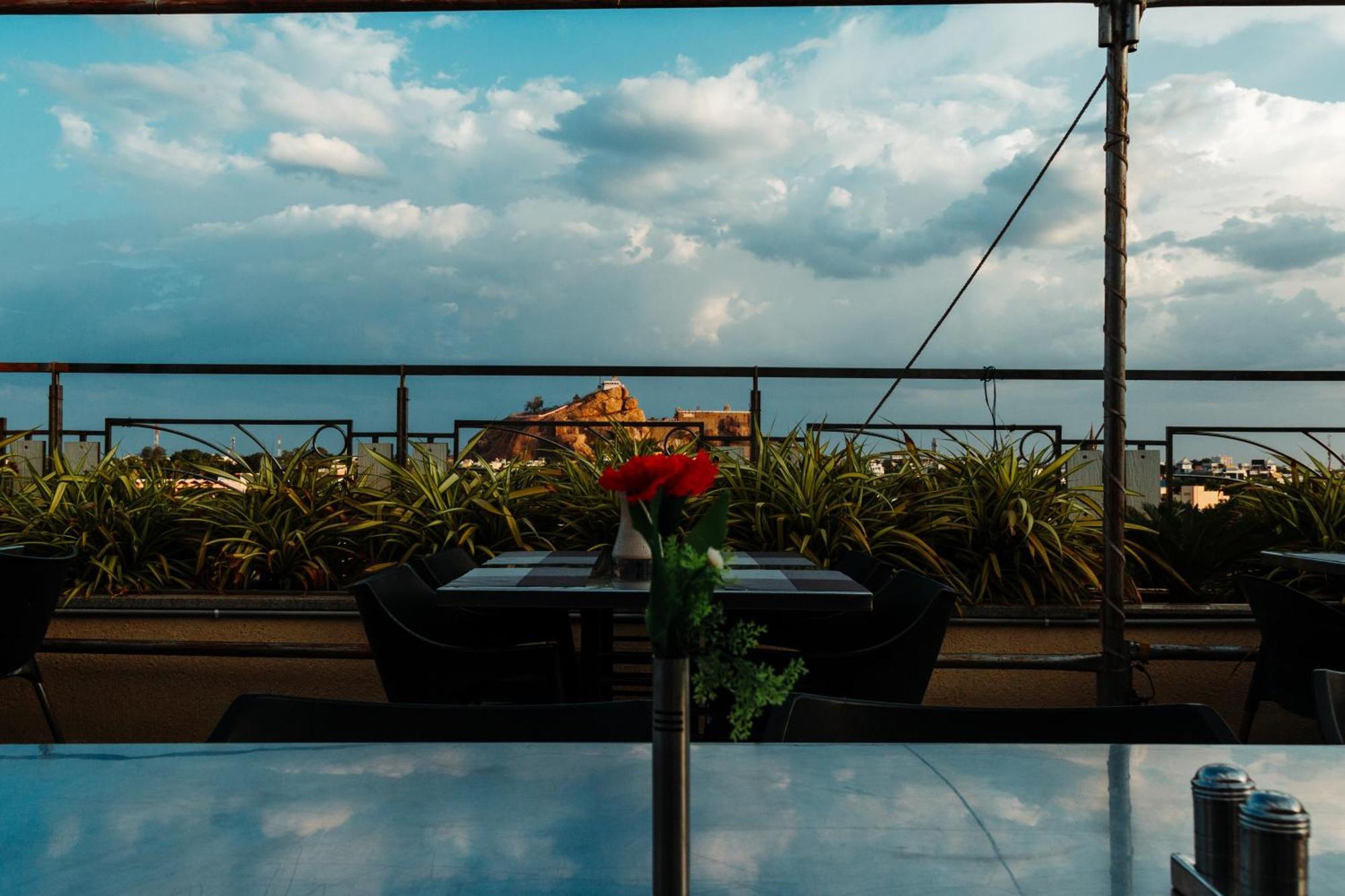 Hotel Rock Fort View Tiruchirappalli Exterior photo